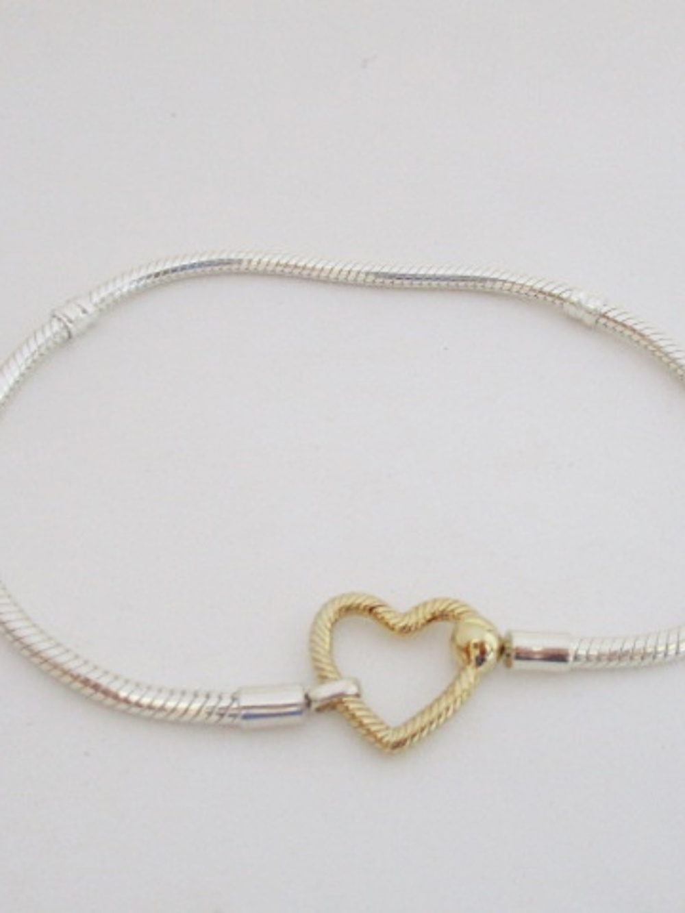 PANDORA - Moments Heart Closure Snake Chain Bracelet